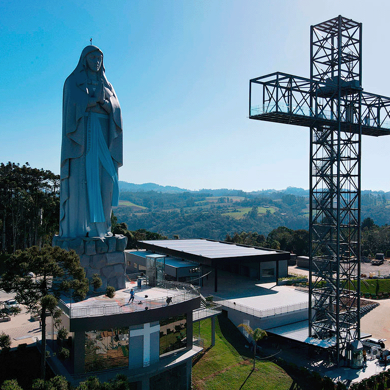 Complexo do Louvor está sob nova gestão.